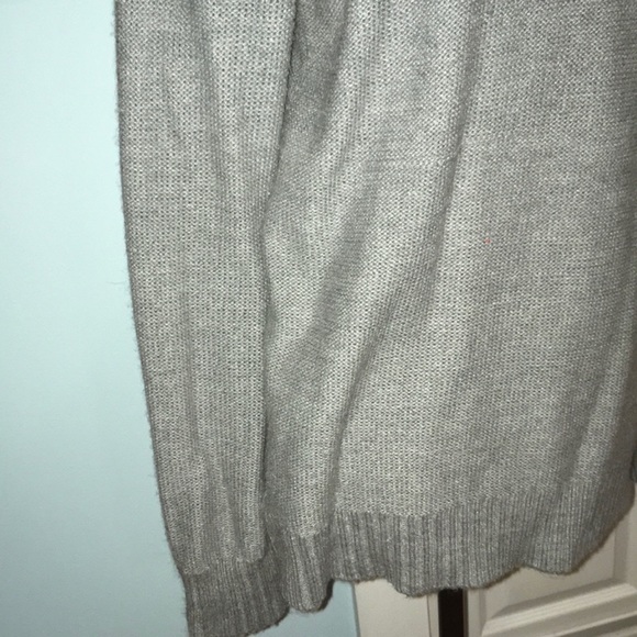 Heather Gray Knit Sweater, long sleeves large medium weight material, NWOT - Picture 7 of 7